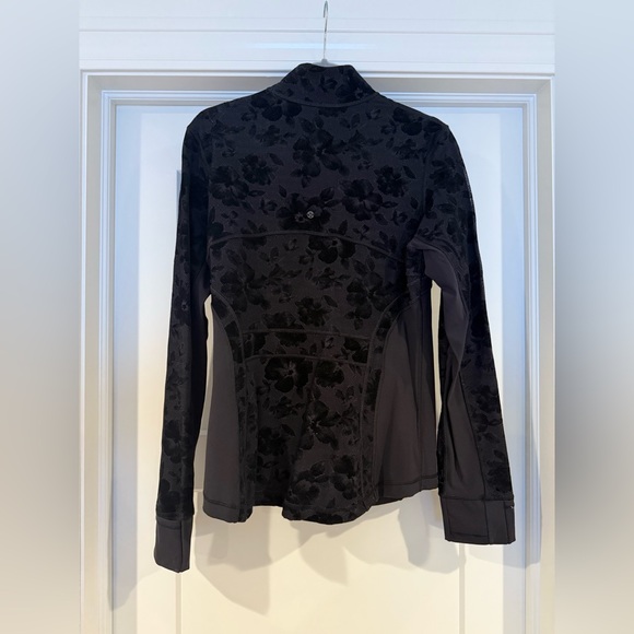 Women's Black Limited Addition Lululemon Define Jacket - Picture 2 of 2